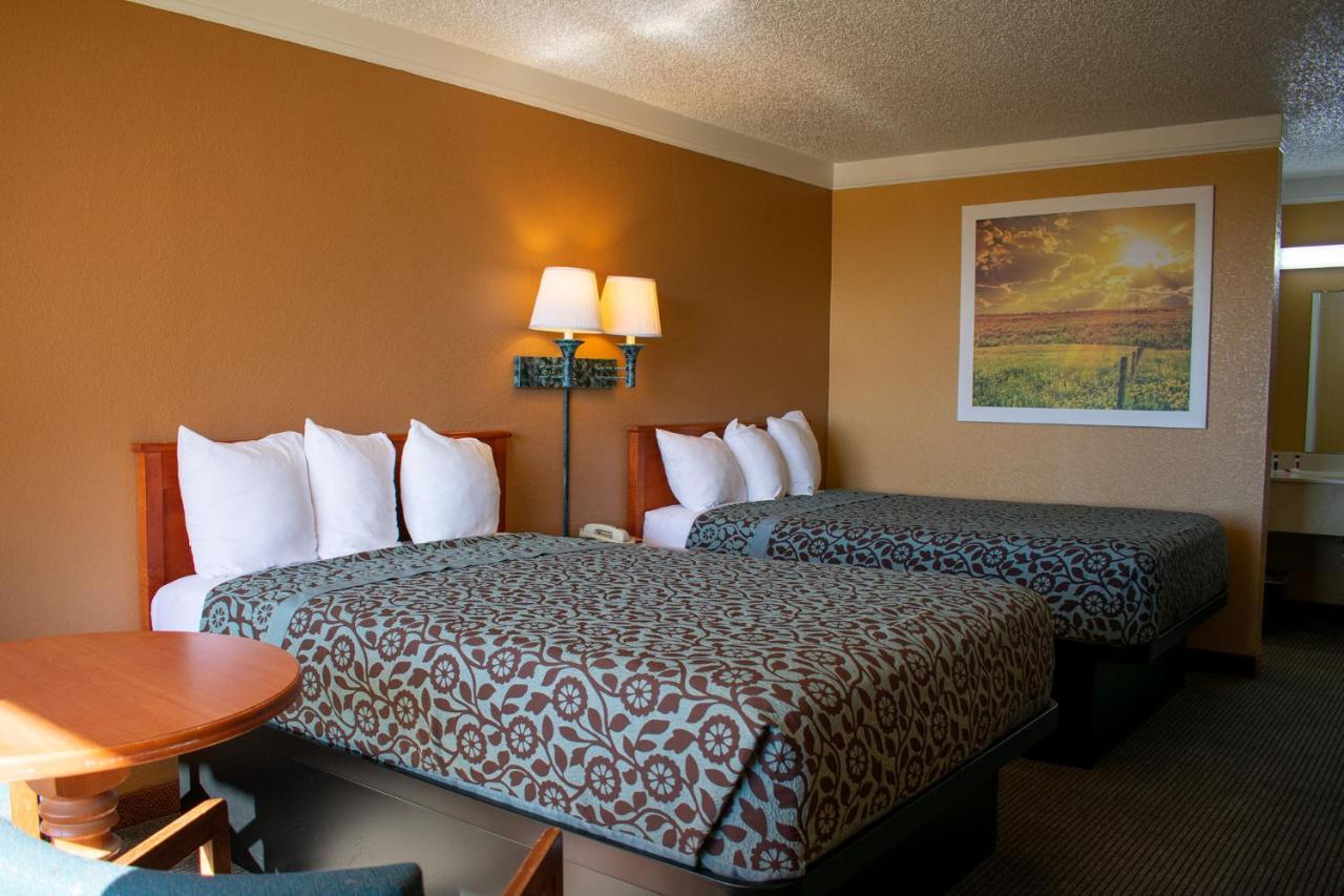 Days Inn By Wyndham Hillsboro Tx Eksteriør billede