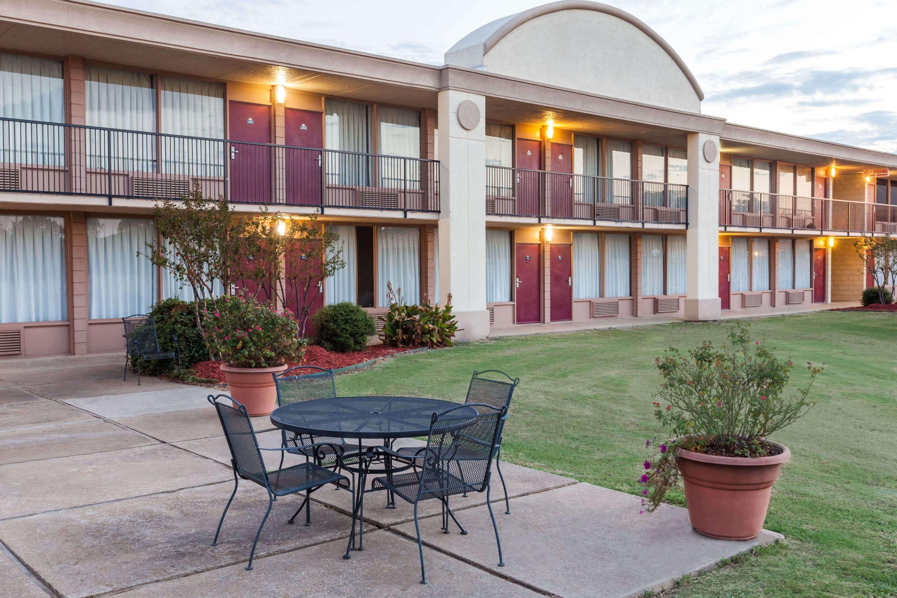 Days Inn By Wyndham Hillsboro Tx Eksteriør billede