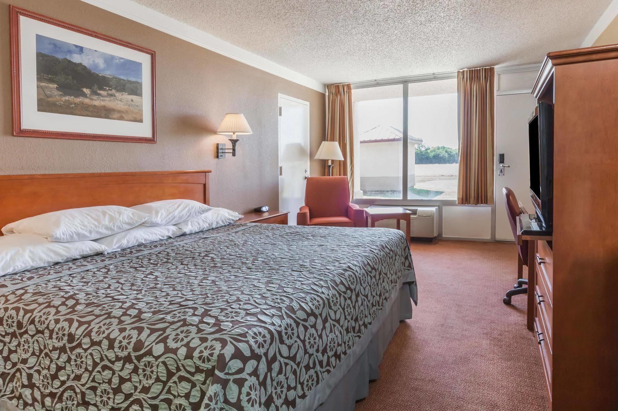 Days Inn By Wyndham Hillsboro Tx Eksteriør billede